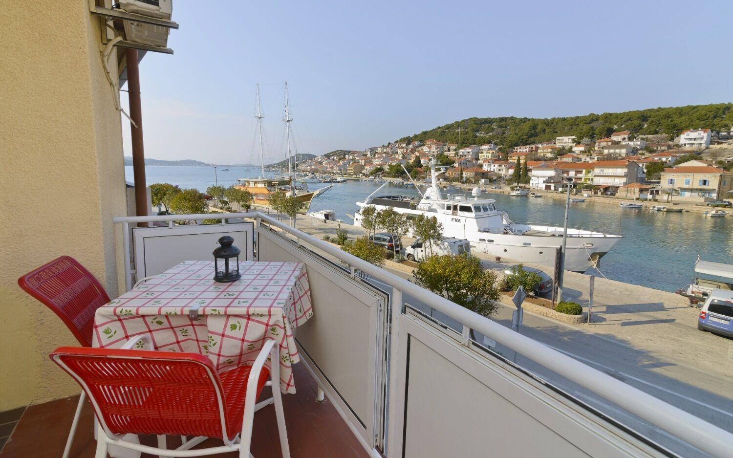 Apartments Ive - With Sea View Tisno Exterior foto