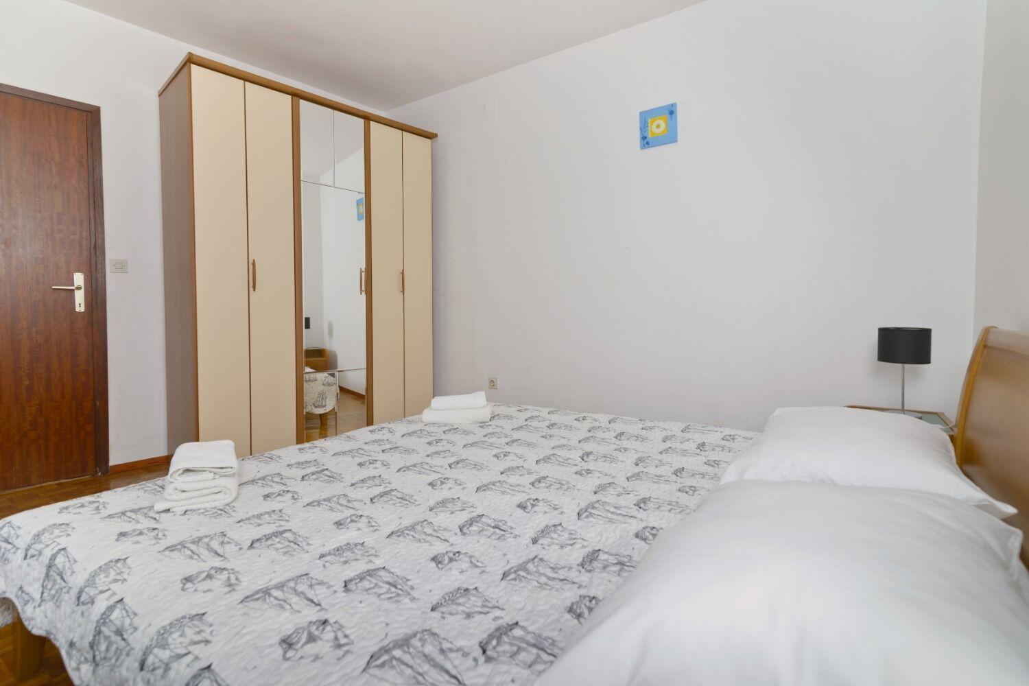 Apartments Ive - With Sea View Tisno Exterior foto