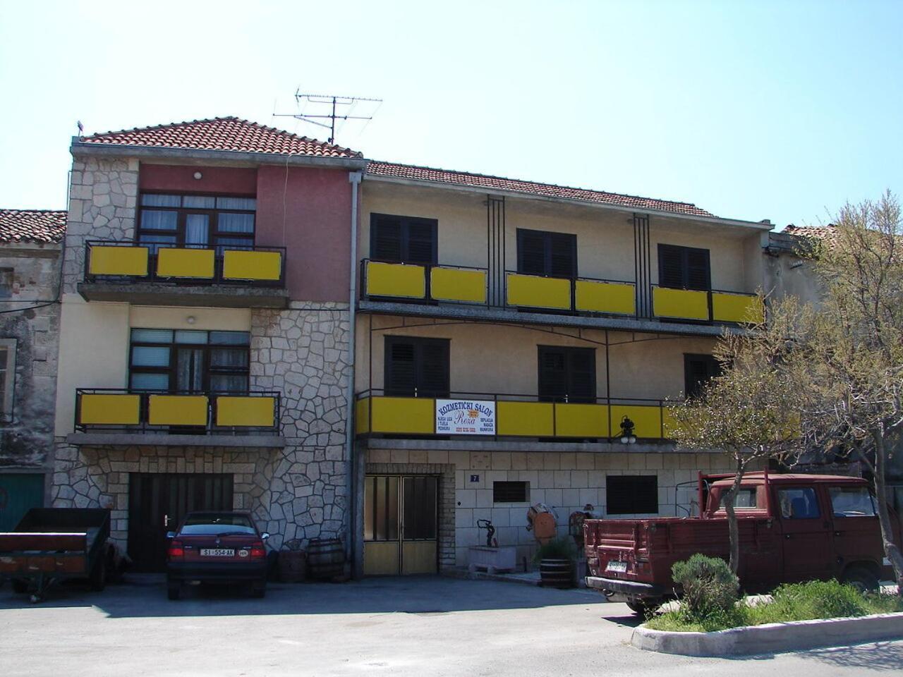 Apartments Ive - With Sea View Tisno Exterior foto